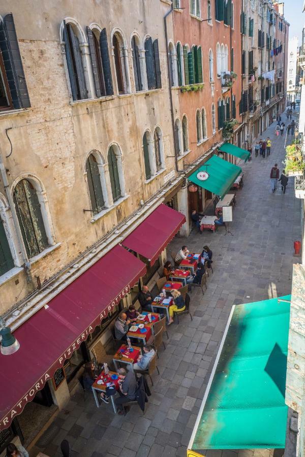 A La Pescaria Studios Venice Exterior photo